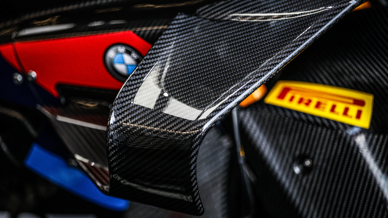 BMW M1000RR YAKINDAN KEŞFEDİN