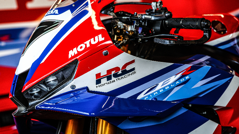 HONDA'NIN WORLD SUPER BİKE SINIFINDAKİ CANAVARI