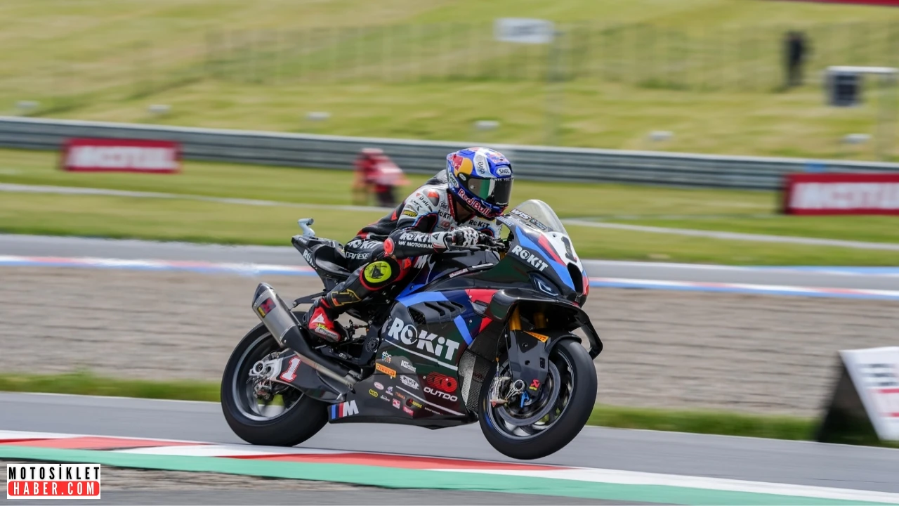 Razgatlıoğlu Most FP1’de Zirvede, Bulega Sert Düştü