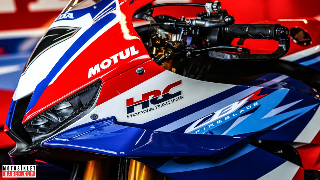 Lecuona ve Vierge ile Honda CBR1000RR-R Detayda!