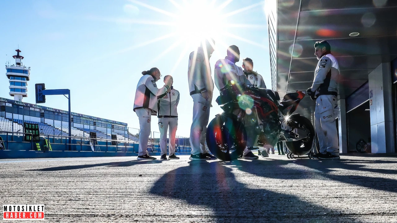 Bimota Jerez’de Hızlandı: Lowes Günün En Hızlısı Oldu