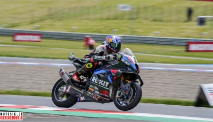 Razgatlıoğlu Most FP1’de Zirvede, Bulega Sert Düştü