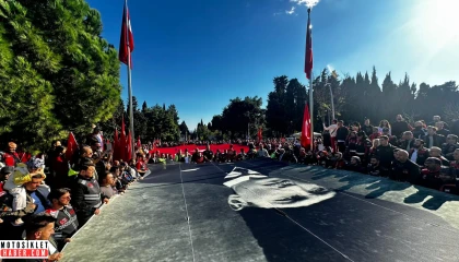 29 Ekim Kortejinde Binlerce Motosikletli Tek Yürek